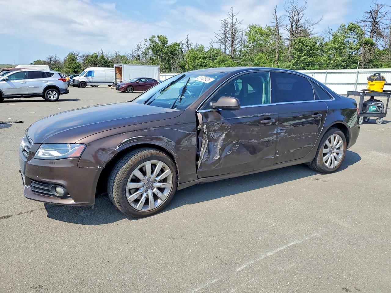 2011 Audi A4 Premium Plus, VIN WAUFFAFL5BN027584 — Side
