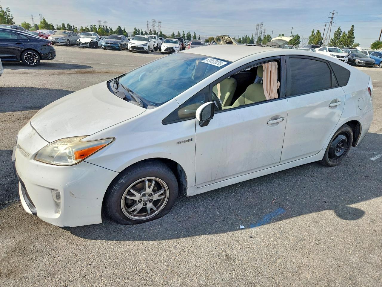 2014 Toyota Prius Two, VIN JTDKN3DU9E0373621 — Front end