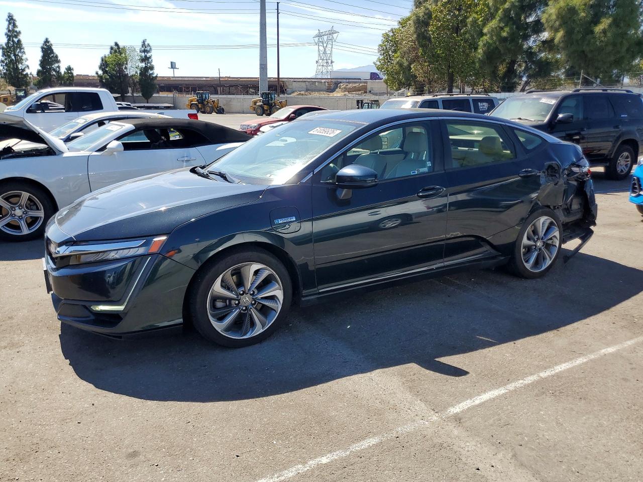 2019 Honda Clarity, VIN JHMZC5F17KC005160 — Rear end