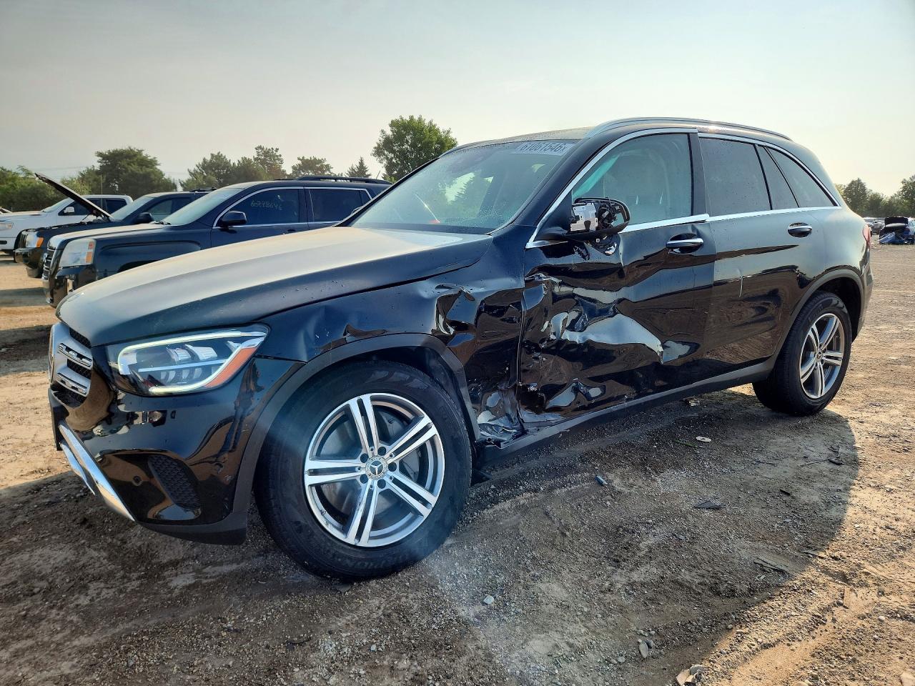 2022 Mercedes-Benz GLC 300, VIN W1N0G8EB5NV377673 — Бок