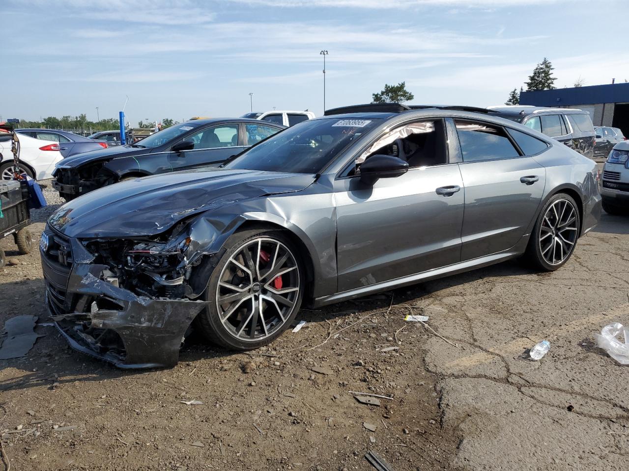 2020 Audi S7 Prestige, VIN WAUSFAF20LN017469 — Перед