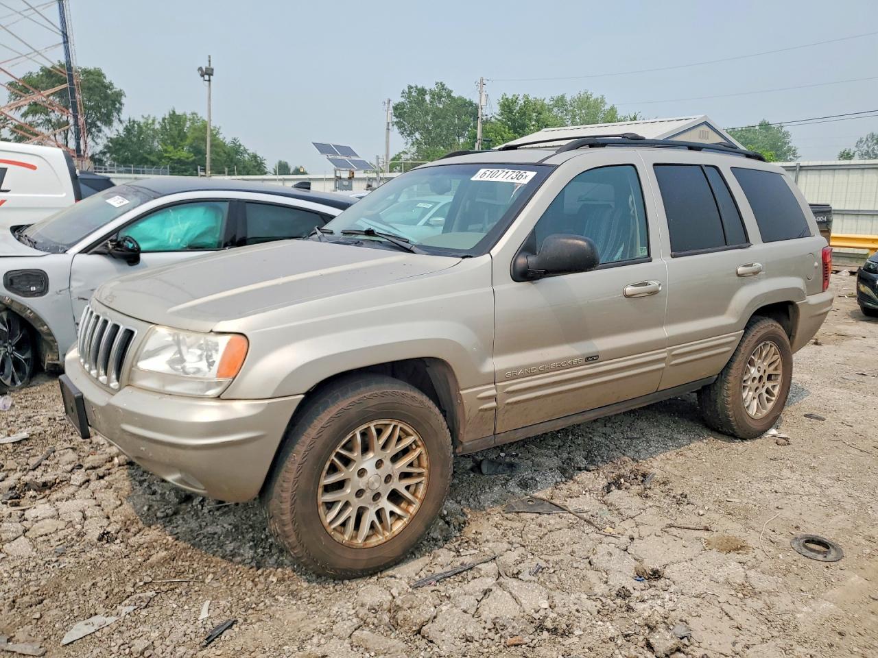 2003 Jeep Grand Cherokee Limited, VIN 1J8GW58N93C590298 — Minor dents and scratches