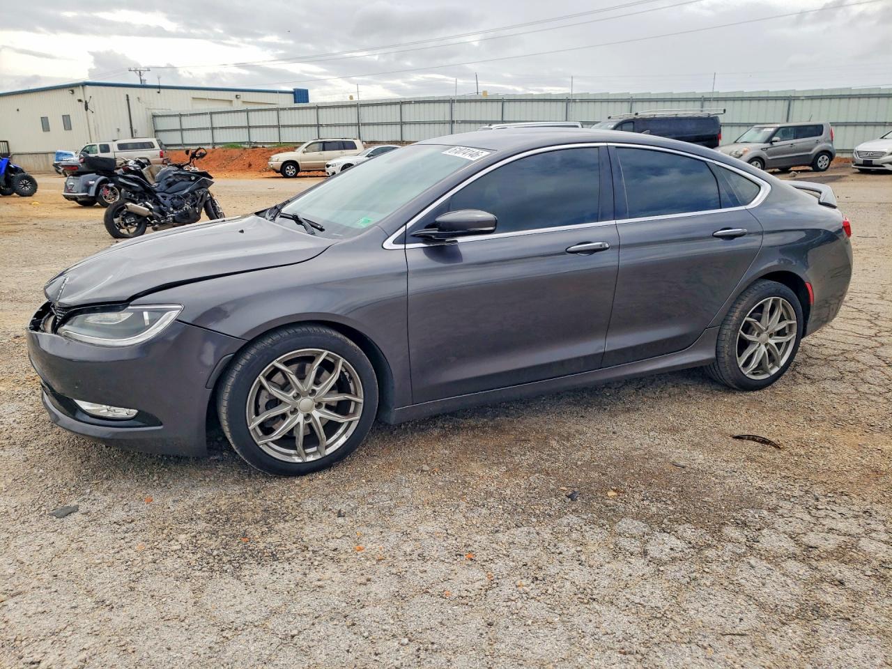 2015 Chrysler 200 C, VIN 1C3CCCEG6FN512387 — Front end