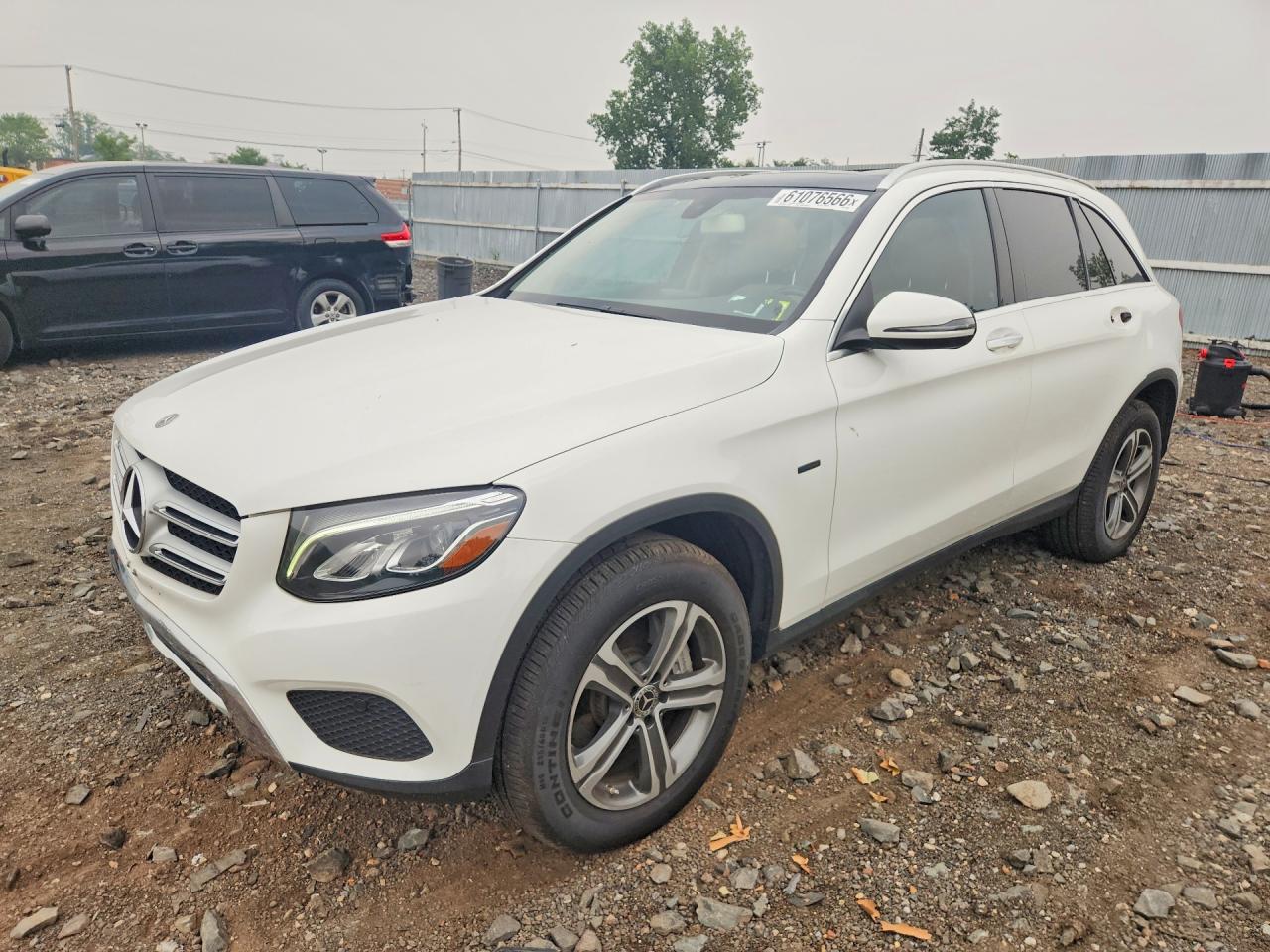 2019 Mercedes-Benz GLC 350e, VIN WDC0G5EB0KF563398 — Water / flood