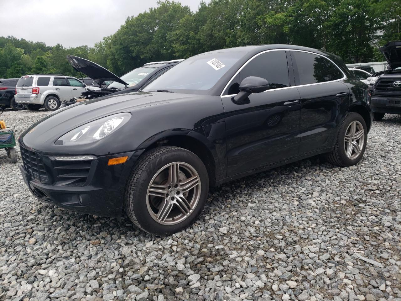 2015 Porsche Macan S, VIN WP1AB2A58FLB73727 — Undercarriage