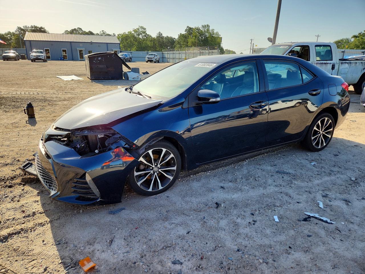 2019 Toyota Corolla SE, VIN 5YFBURHE9KP886829 — Front end