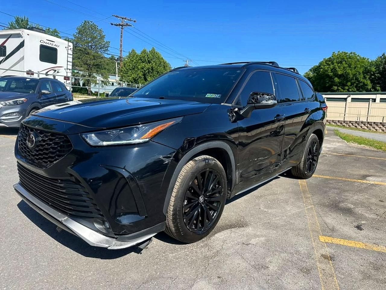 2023 Toyota Highlander LE, VIN 5TDKDRAH3PS507181 — Мелкие вмятины и царапины