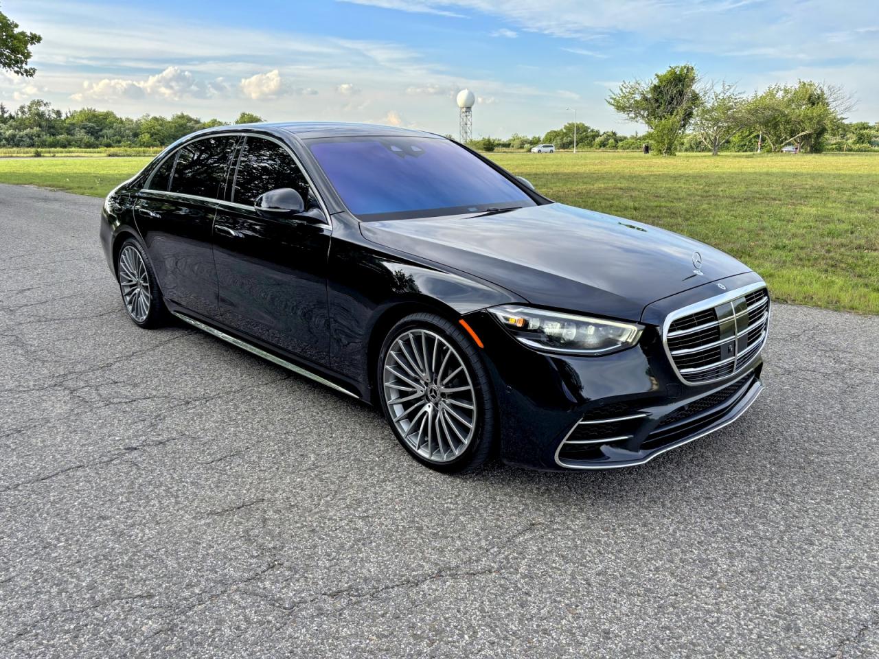 2024 Mercedes-Benz S 580, VIN W1K6G7GB4RA288415 — Normal wear