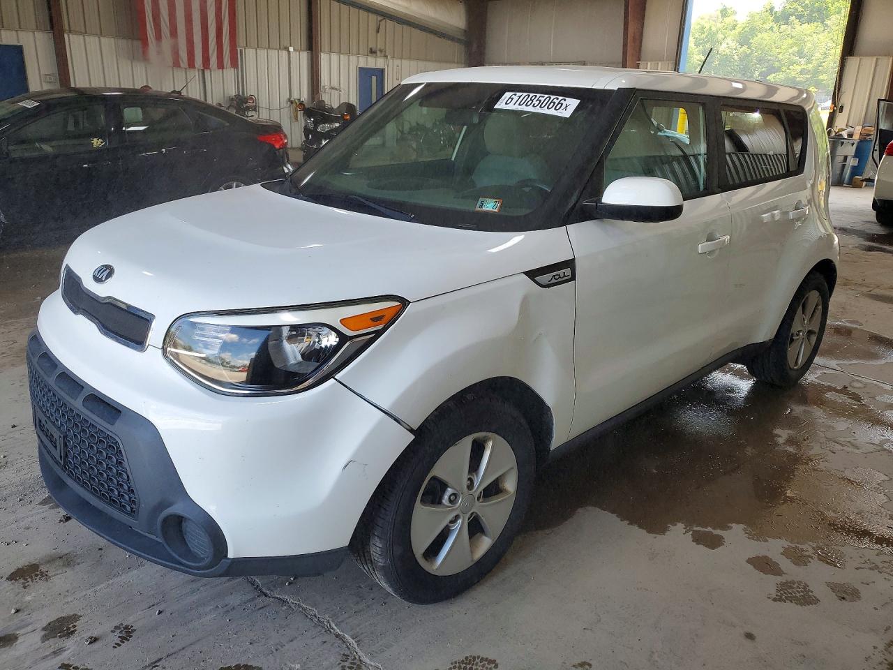 2016 Kia Soul, VIN KNDJN2A27G7334948 — Front end