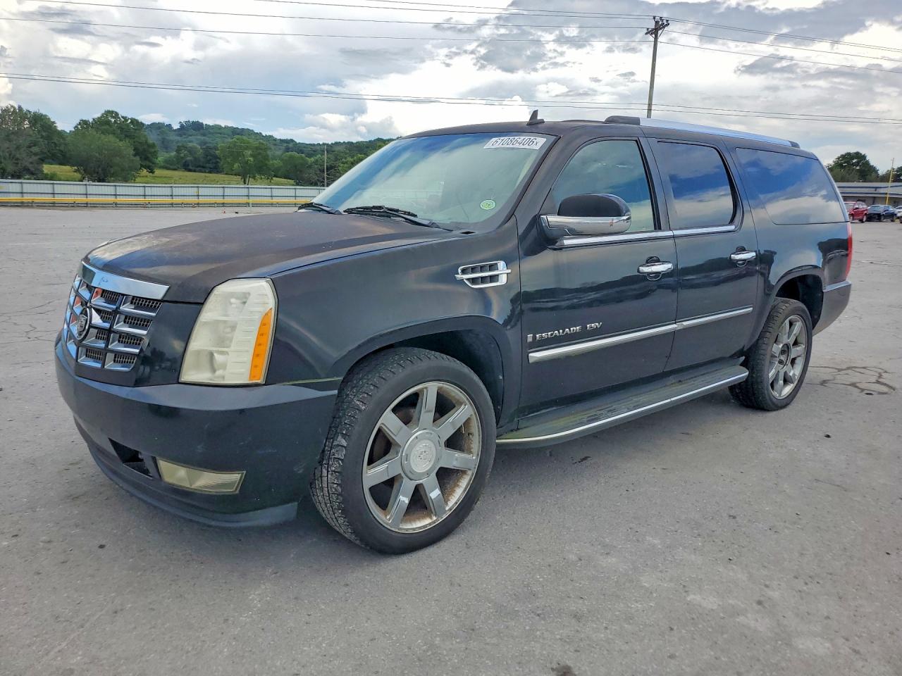 2009 Cadillac Escalade ESV, VIN 1GYFC26299R276993 — Перед