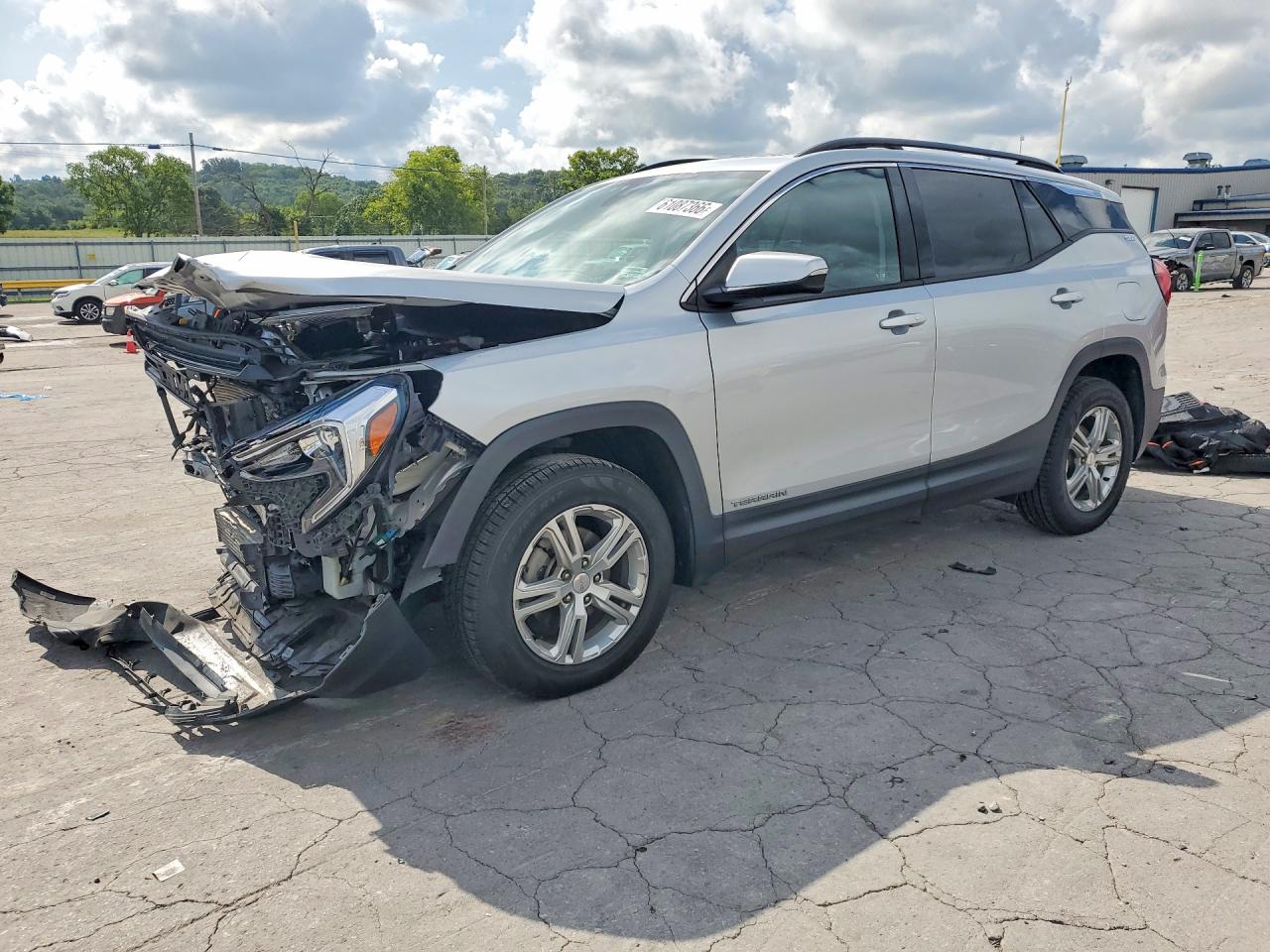 2020 GMC Terrain SLE, VIN 3GKALTEV9LL282796 — Front end