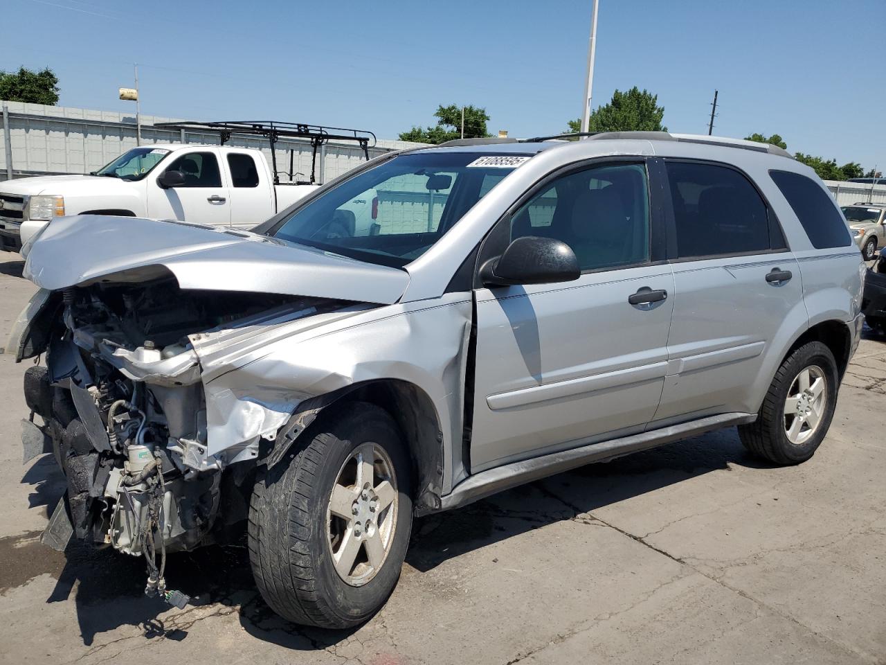 2005 Chevrolet Equinox LS, VIN 2CNDL23F656133358 — Front end