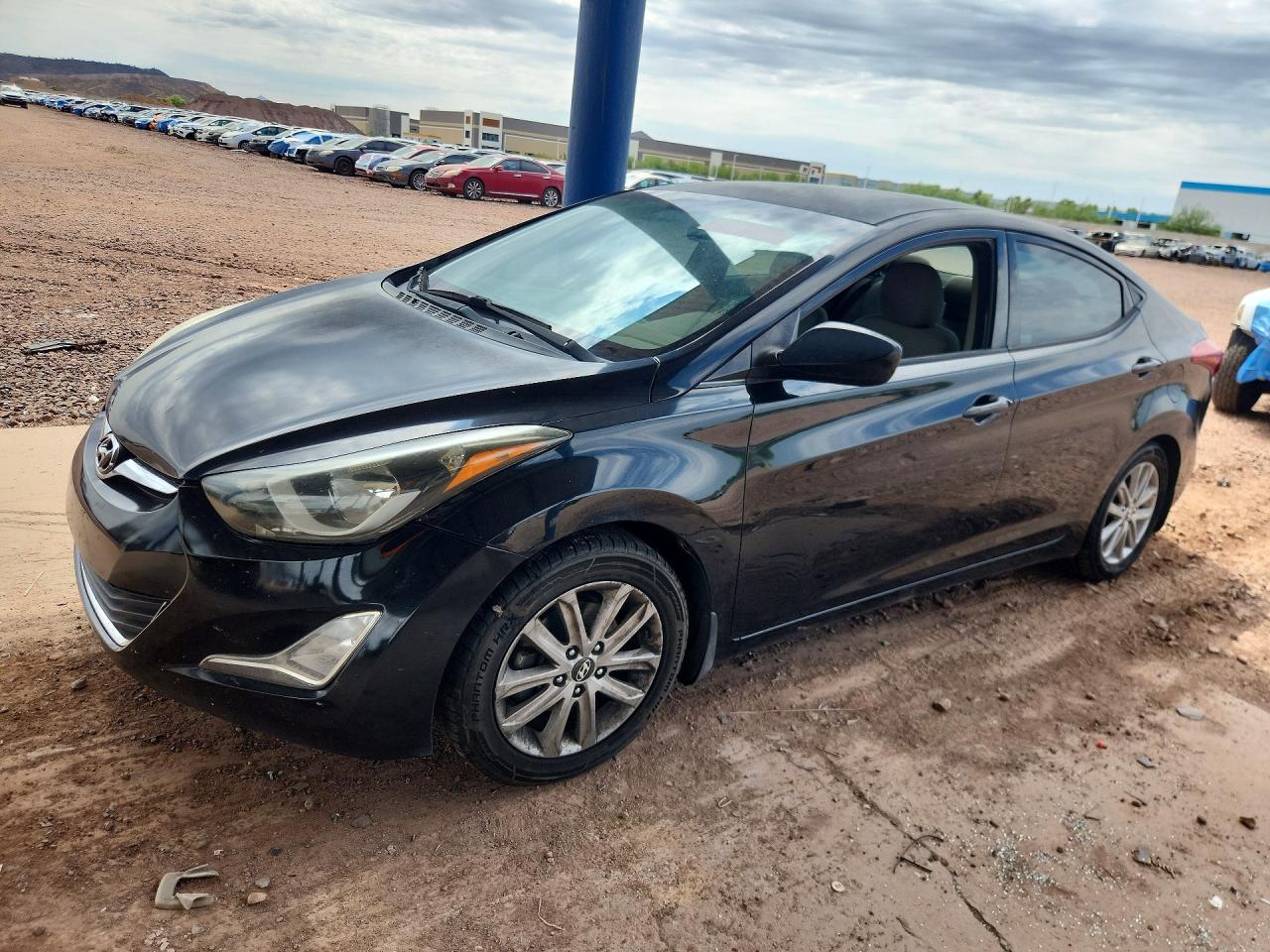 2015 Hyundai Elantra SE, VIN 5NPDH4AE3FH590203 — Фото с аукциона