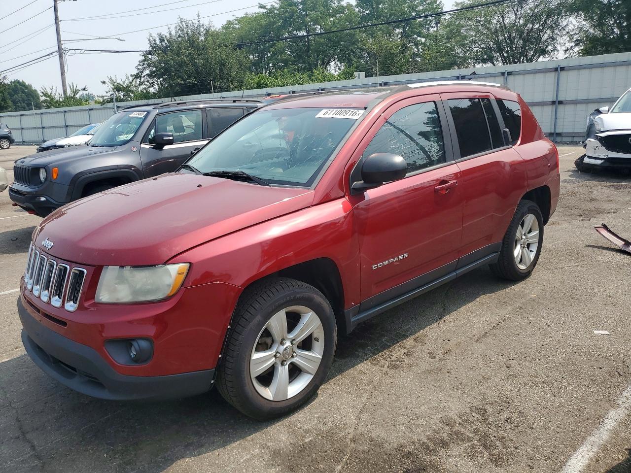 2012 Jeep Compass Latitude, VIN 1C4NJCEA4CD634494 — Front end