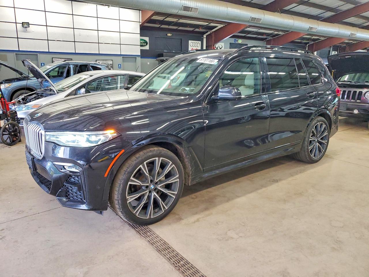2019 BMW X7 xDrive40i, VIN 5UXCW2C54KL086153 — Minor dents and scratches