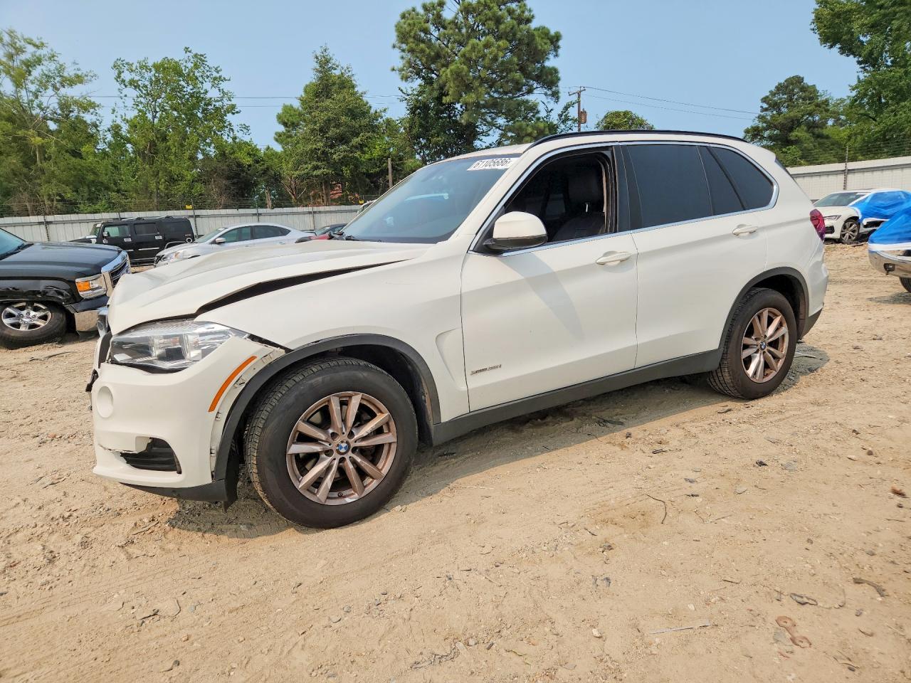 2015 BMW X5 xDrive35i, VIN 5UXKR0C52F0K66715 — Front end