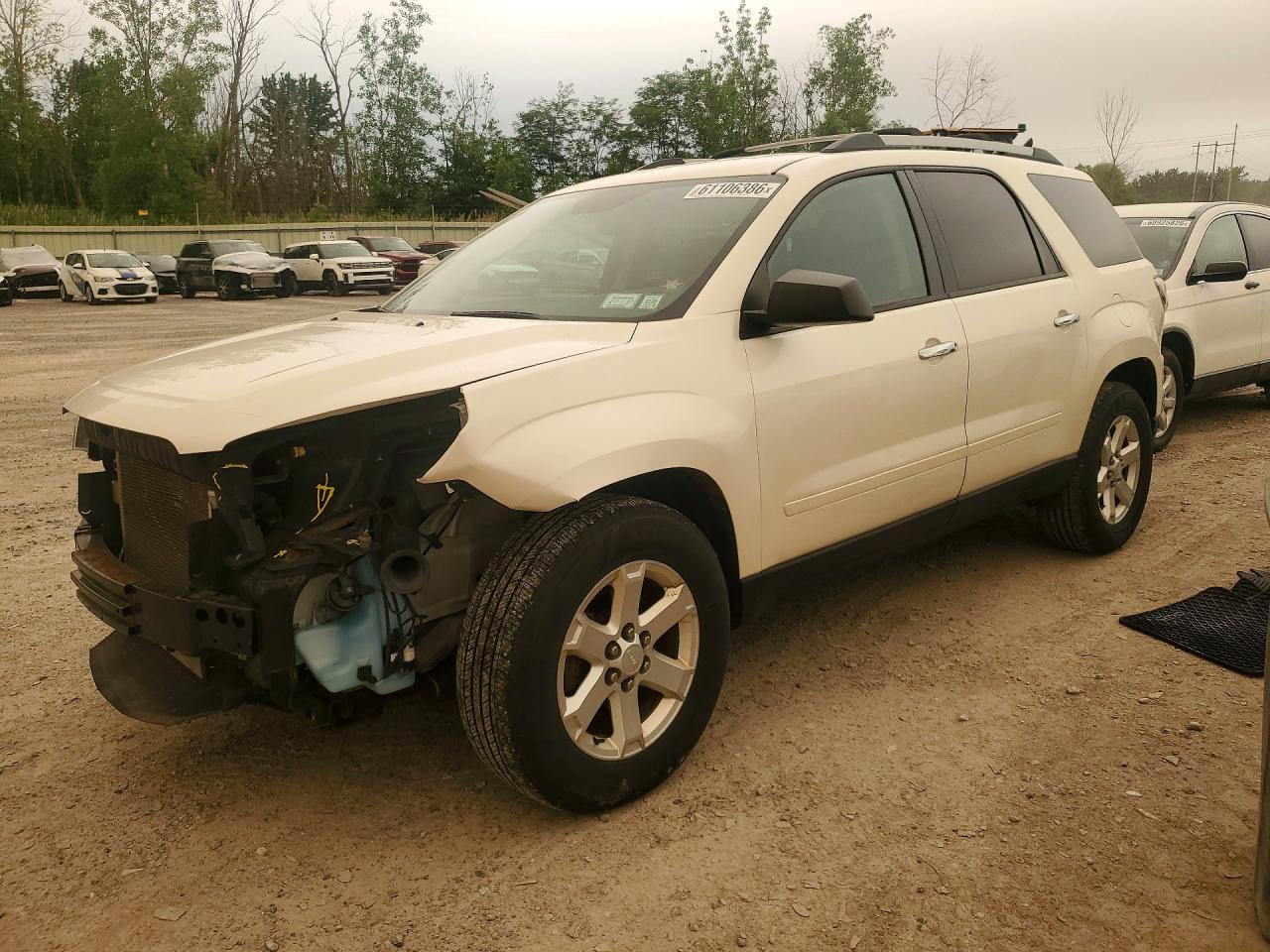 2015 GMC Acadia SLE, VIN 1GKKVPKD1FJ295670 — Front end