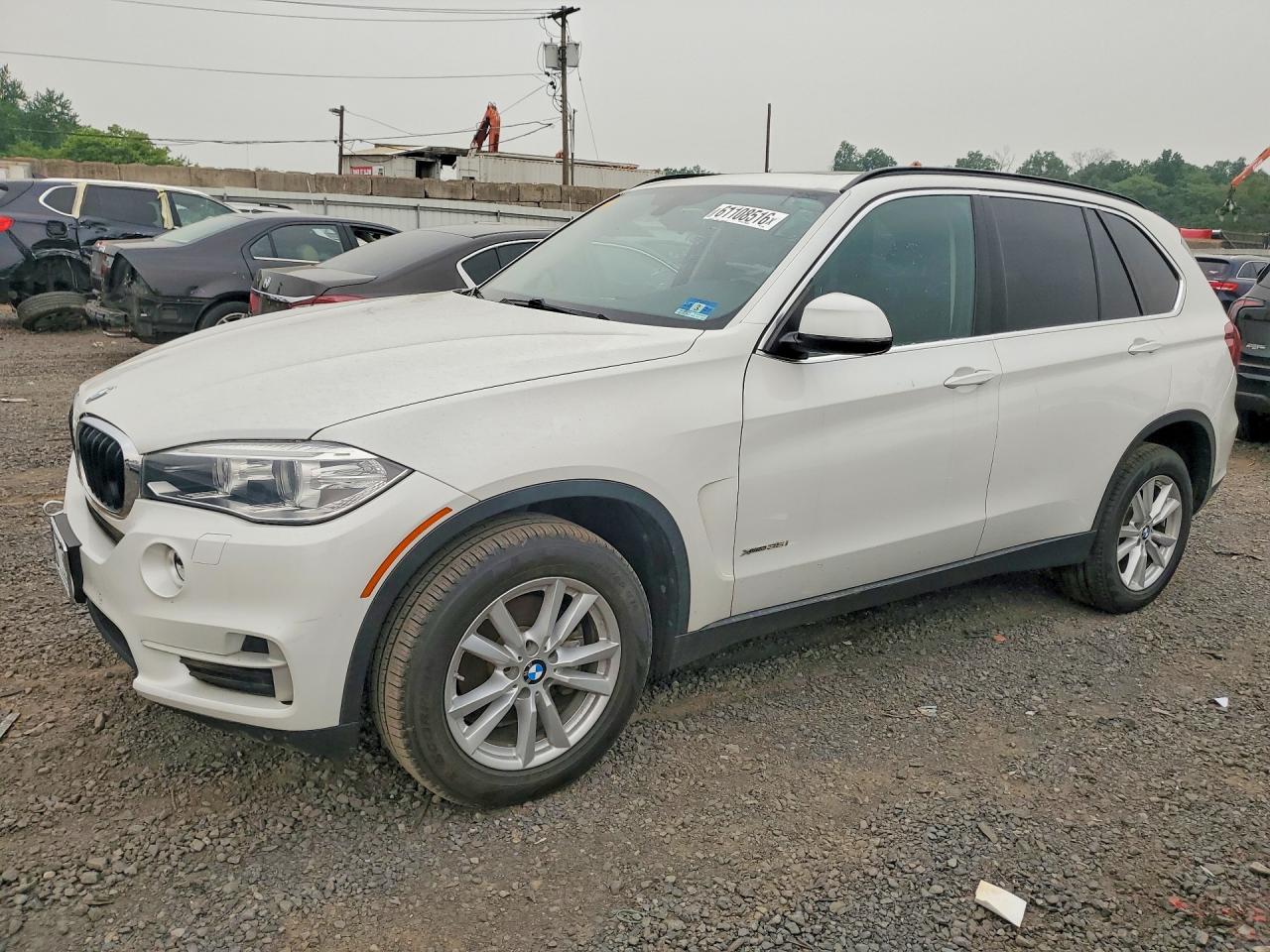 2015 BMW X5 xDrive35i, VIN 5UXKR0C55F0K72055 — Minor dents and scratches
