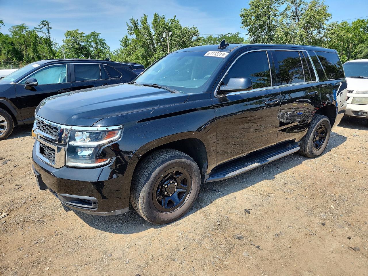 2018 Chevrolet Tahoe Commercial, VIN 1GNSKDKC0JR240140 — Перед