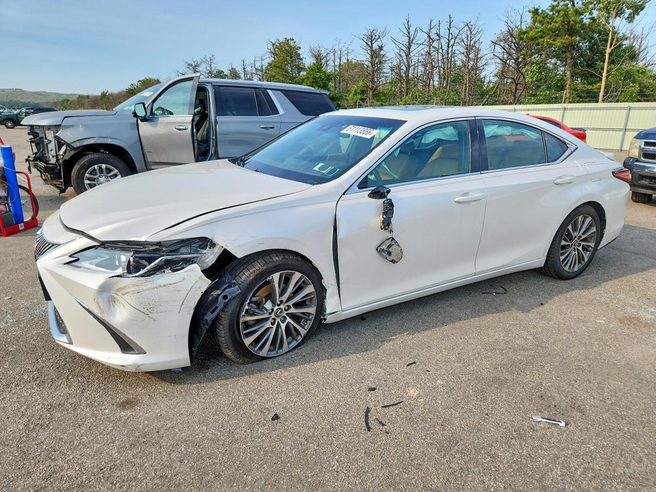 2020 Lexus ES 350, VIN 58ADZ1B16LU073216 — Front end