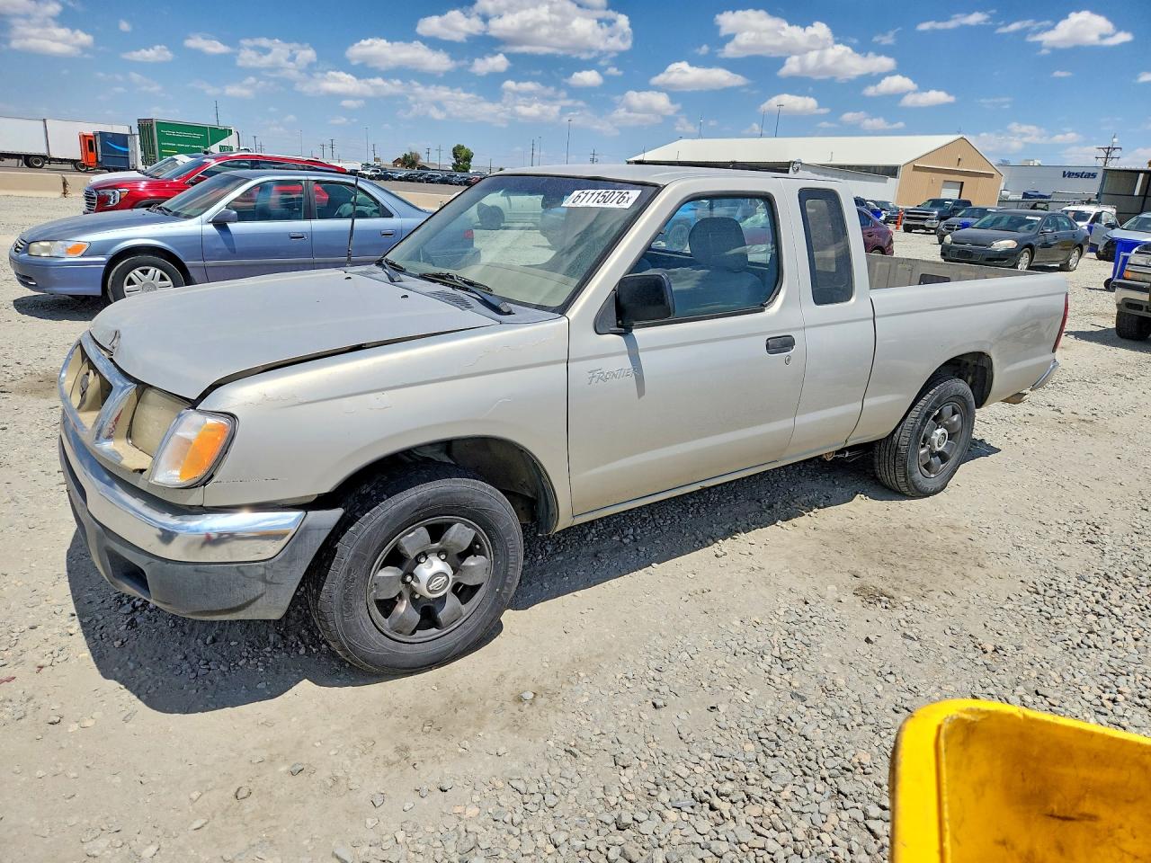 1998 Nissan Frontier XE, VIN 1N6DD26S9WC367168 — Front end