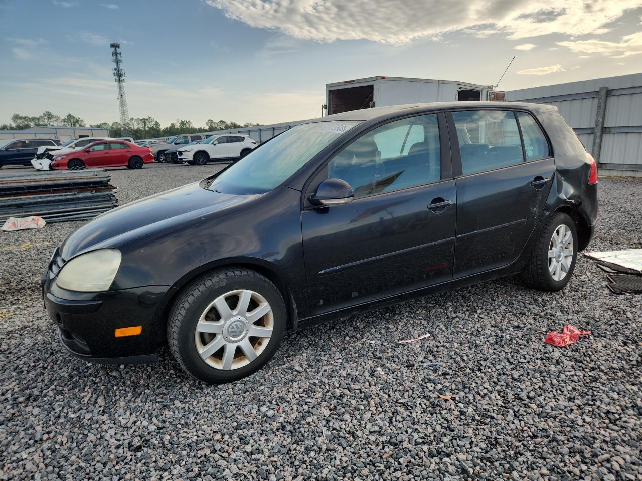 2007 Volkswagen Rabbit, VIN WVWDS71K17W093347 — Бок