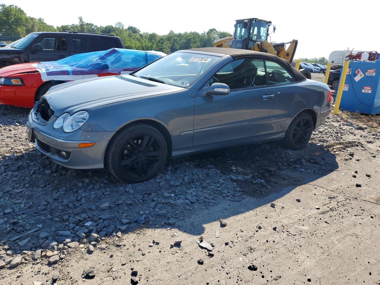 2007 Mercedes-Benz CLK 350, VIN WDBTK56F57F219056 — Front end