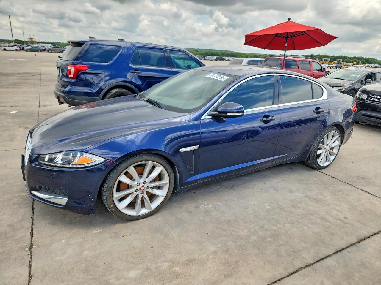 2015 Jaguar XF Portfolio, VIN SAJWA0F77F8U88175 — Normal wear