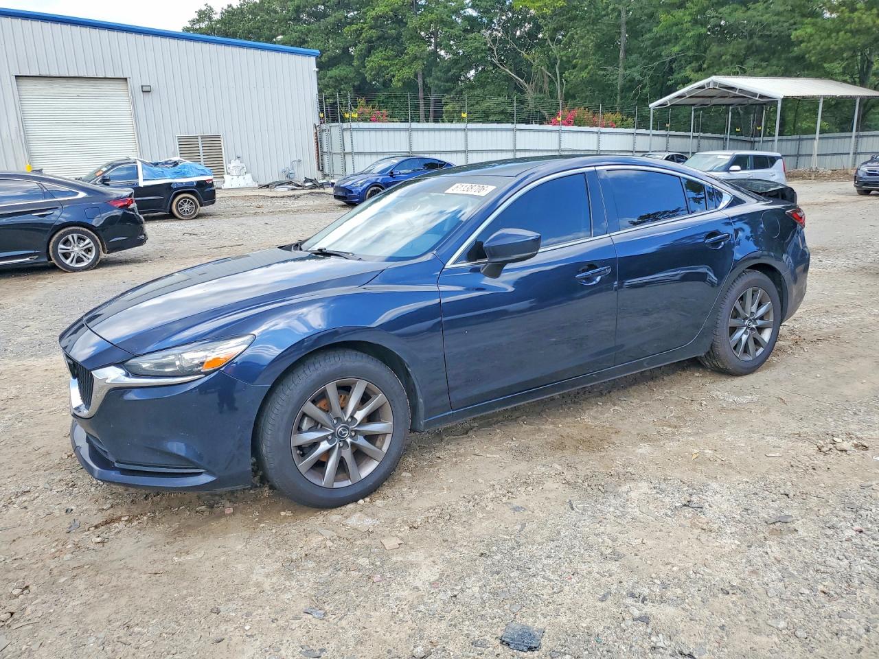 2020 Mazda 6 Sport, VIN JM1GL1UM5L1510982 — Зад