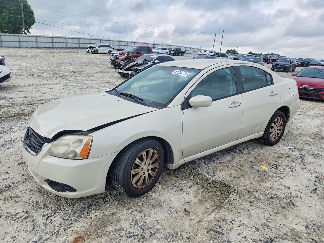 2009 Mitsubishi Galant ES, VIN 4A3AB36F49E025363 — Бок