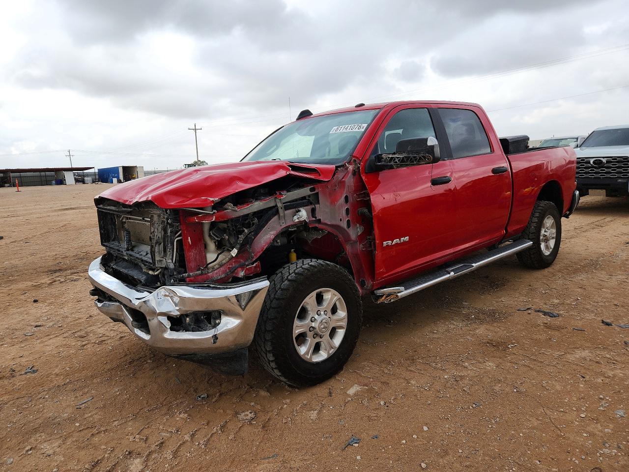 2022 Ram 2500 Big Horn, VIN 3C6UR5DL9NG360838 — Перед