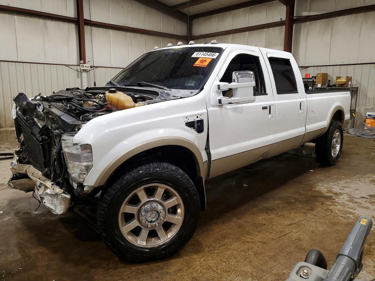 2010 Ford F-250 XL, VIN 1FTSW2BRXAEB05499 — Front end