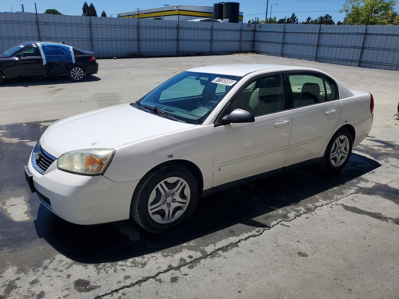 2008 Chevrolet Malibu Classic LS 2FL, VIN 1G1ZS58N38F126353 — Minor dents and scratches