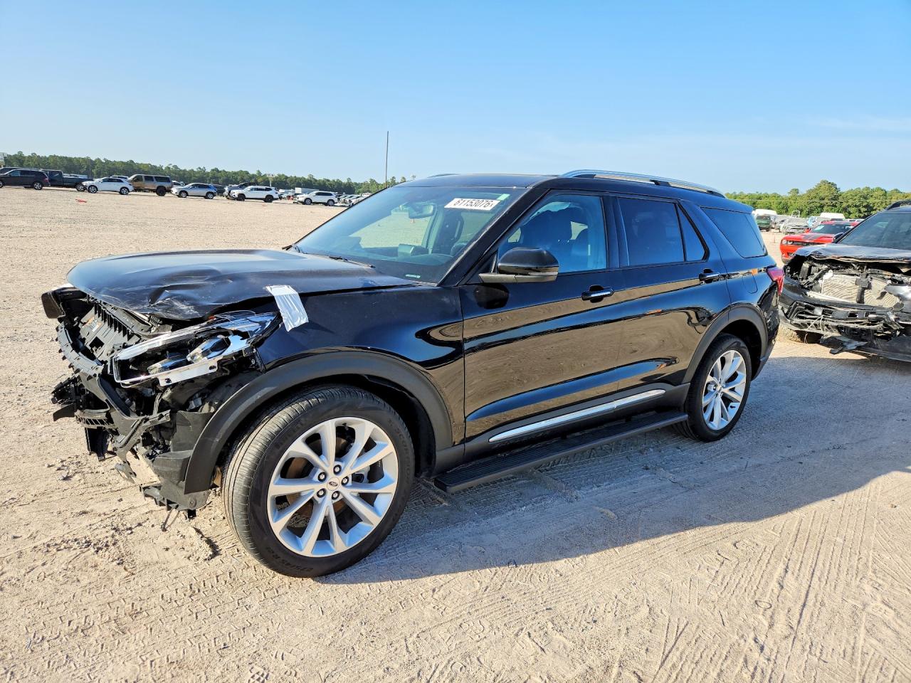 2024 Ford Explorer Platinum, VIN 1FM5K8HC9RGA59867 — Перед