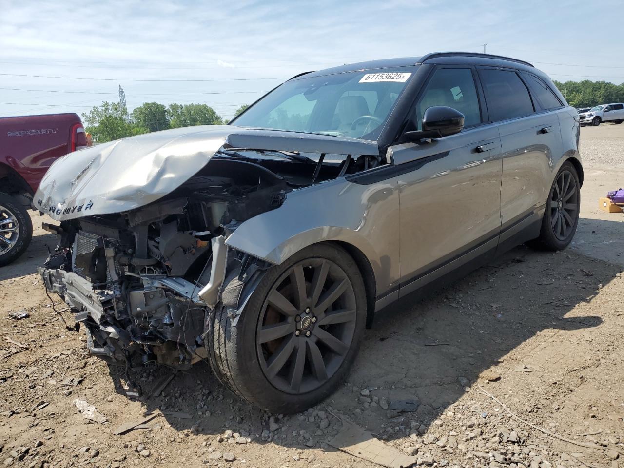 2018 Land Rover Range Rover Velar R-Dynamic HSE, VIN SALYM2RV4JA730077 — Front end