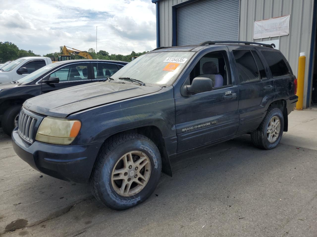 2004 Jeep Grand Cherokee Laredo, VIN 1J4GW48S84C179042 — Normal wear
