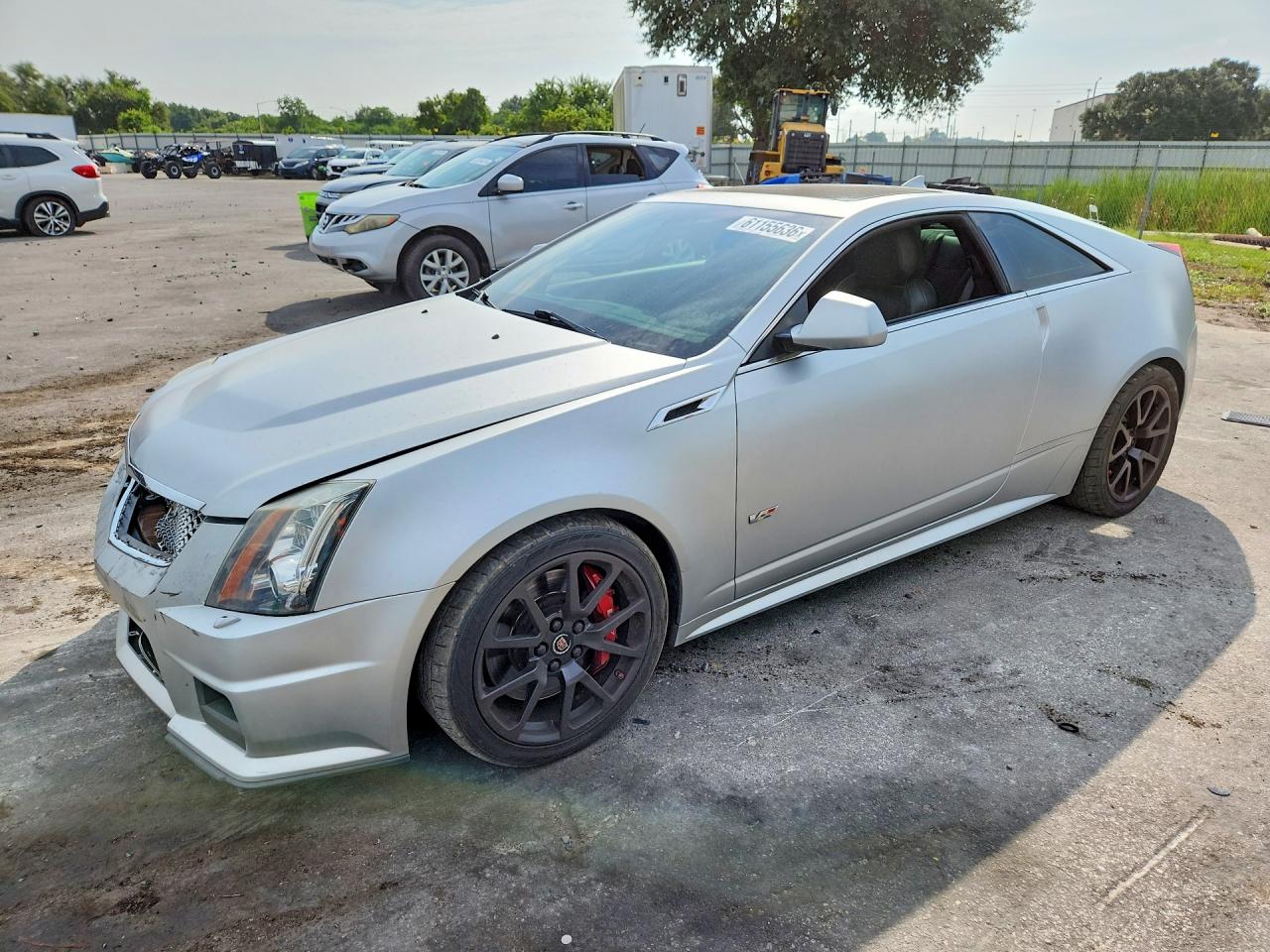 2013 Cadillac CTS-V, VIN 1G6DV1EP7D0155233 — Front end