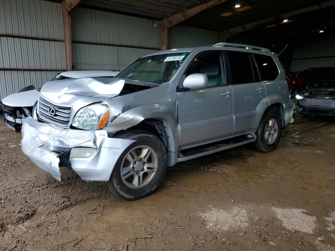 2006 Lexus GX 470, VIN JTJBT20X160105306 — Front end