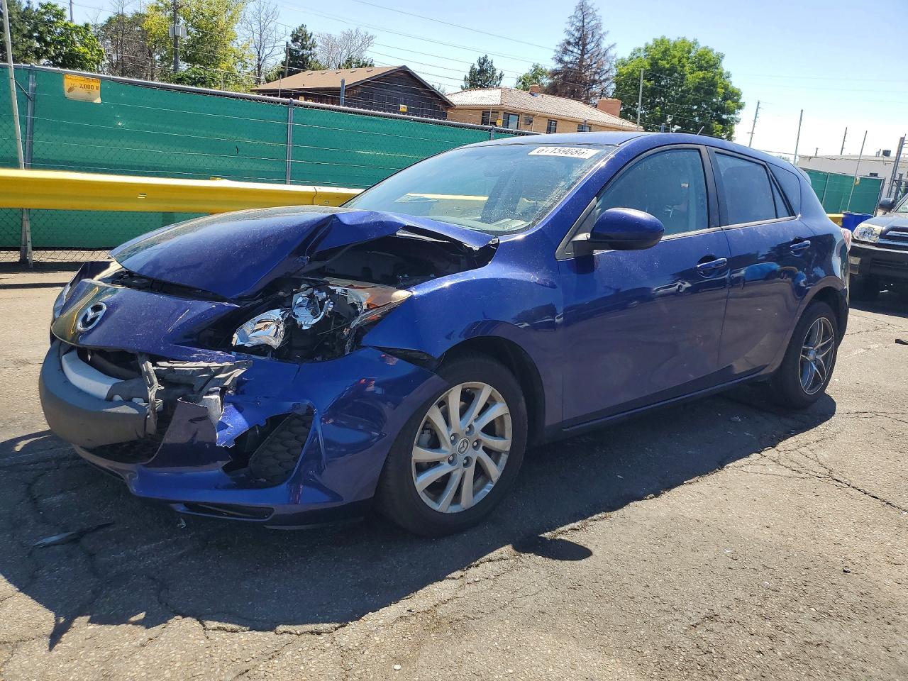 2012 Mazda 3 i Touring, VIN JM1BL1L84C1659284 — Front end