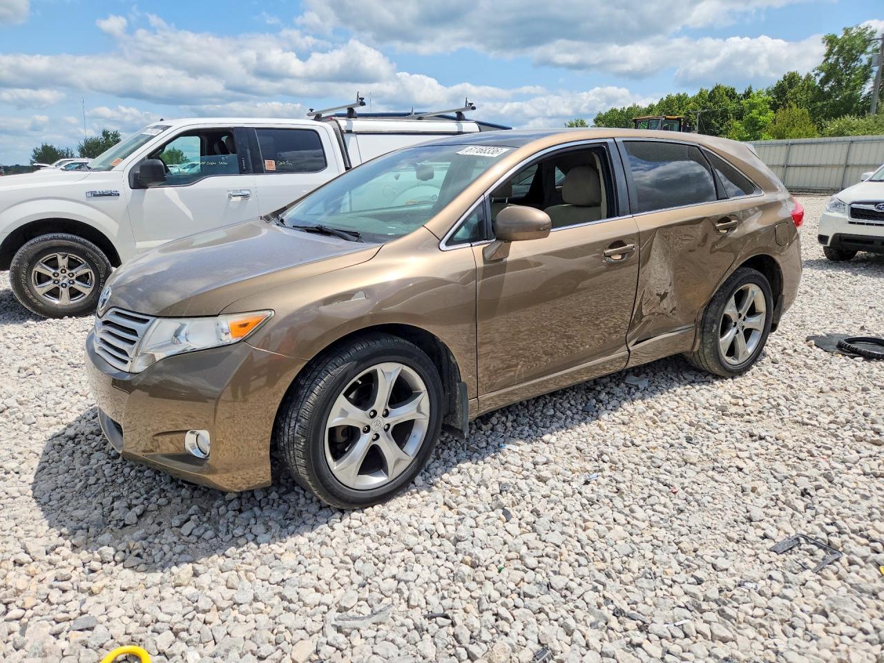 2010 Toyota Venza, VIN 4T3BK3BB2AU030049 — Front end