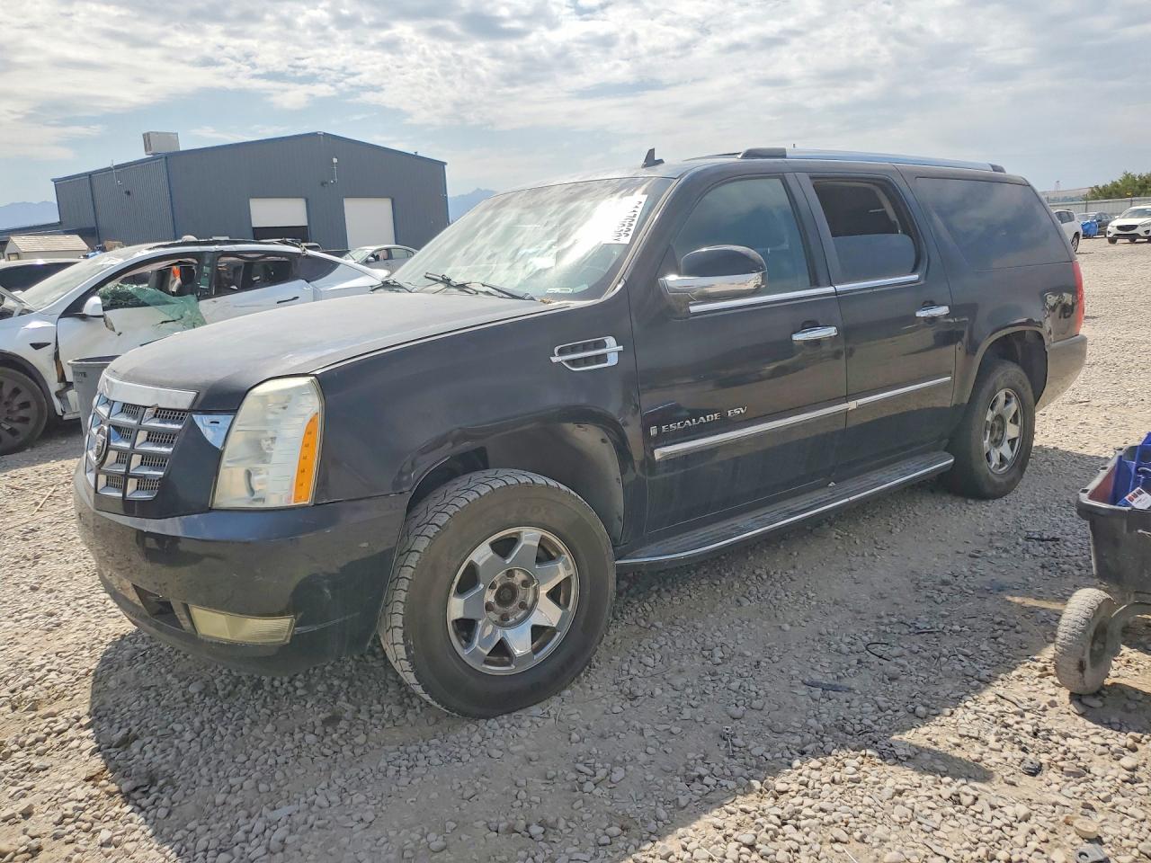 2007 Cadillac Escalade ESV, VIN 1GYFK66867R236088 — Mechanical