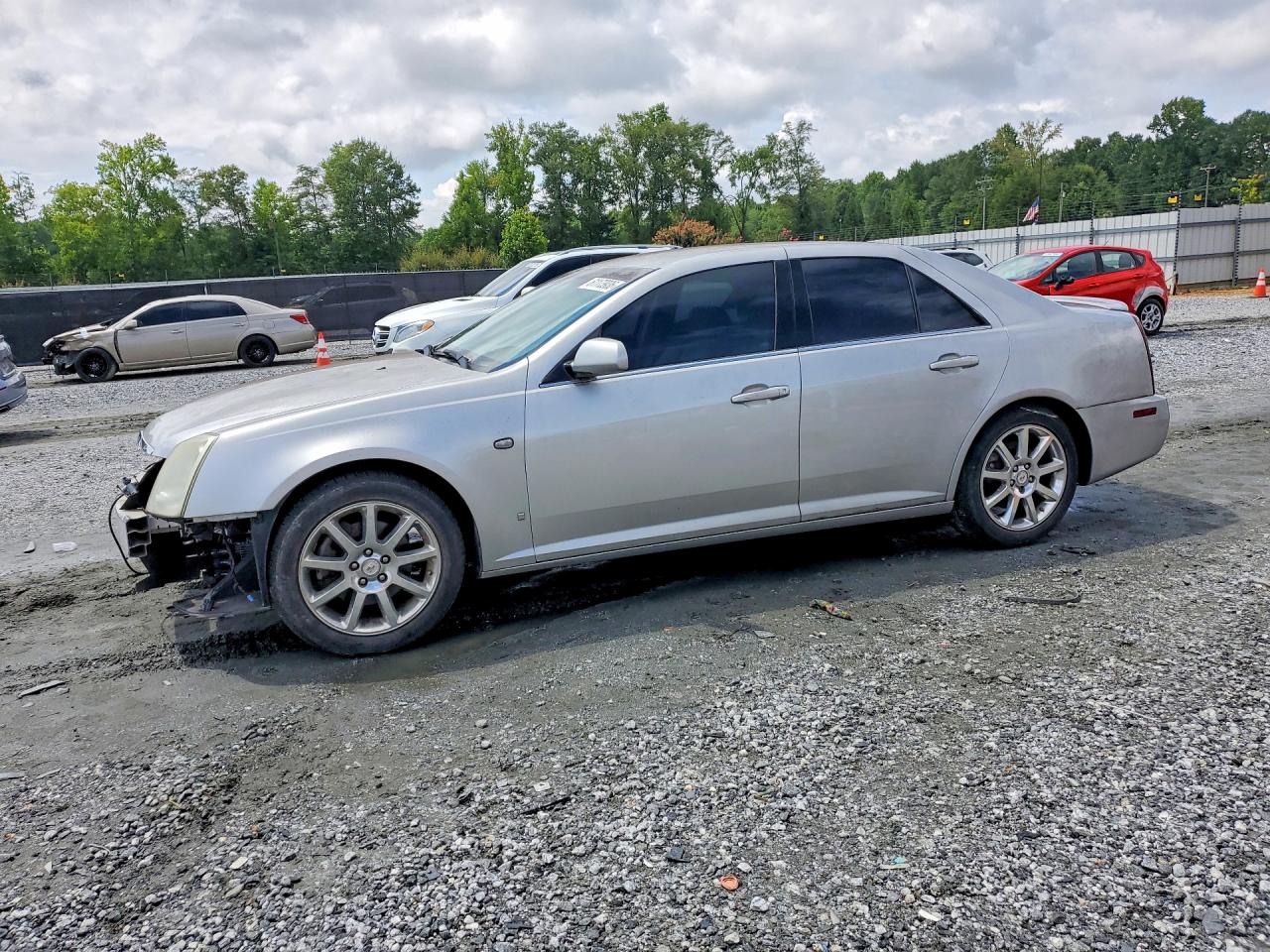 2007 Cadillac STS, VIN 1G6DC67A570113918 — Перед