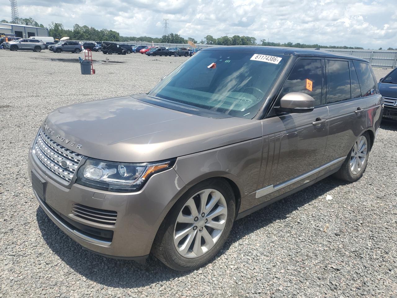 2017 Land Rover Range Rover HSE, VIN SALGS2FV9HA350362 — Minor dents and scratches