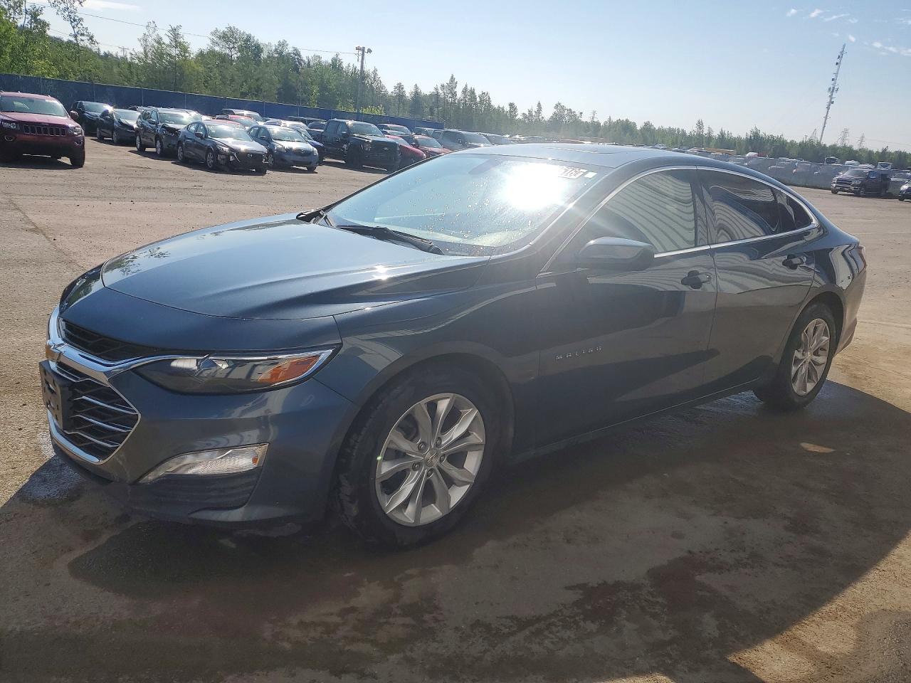 2019 Chevrolet Malibu LT, VIN 1G1ZD5STXKF152070 — Normal wear