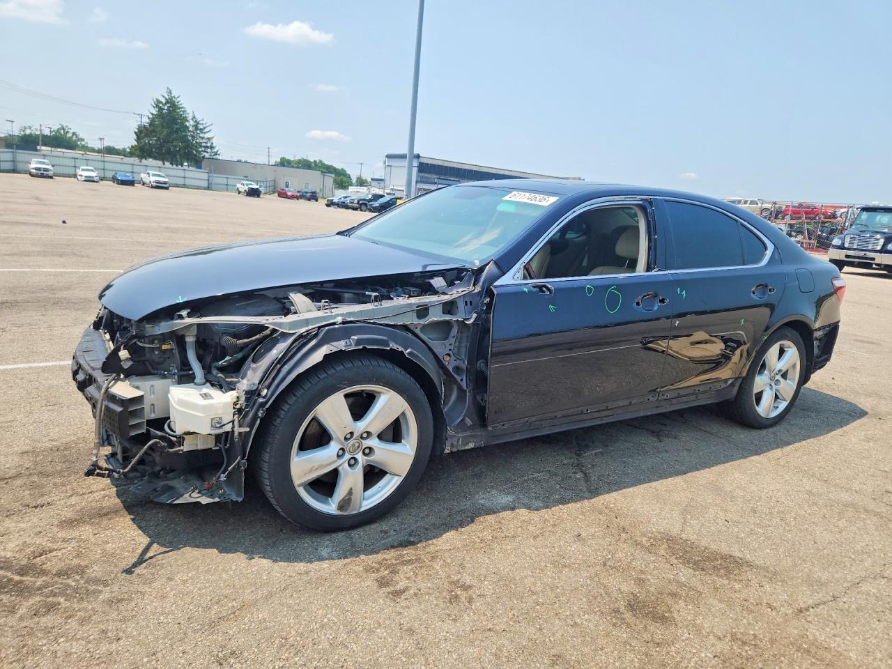 2009 Lexus LS 460, VIN JTHCL46F895001161 — Front end