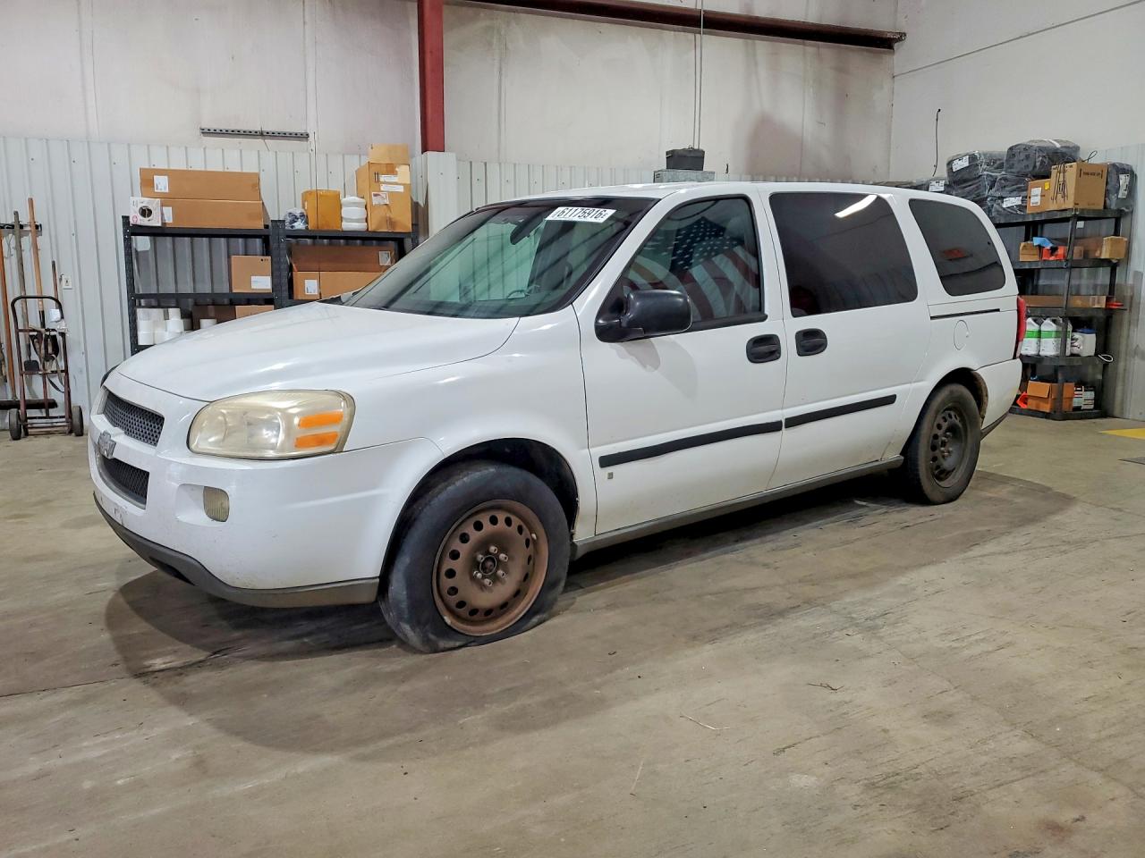 2008 Chevrolet Uplander LS, VIN 1GNDV23W38D149187 — Front end