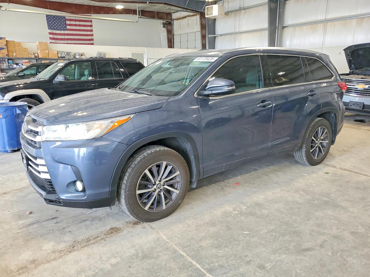 2018 Toyota Highlander XLE, VIN 5TDJZRFH0JS805040 — Hail