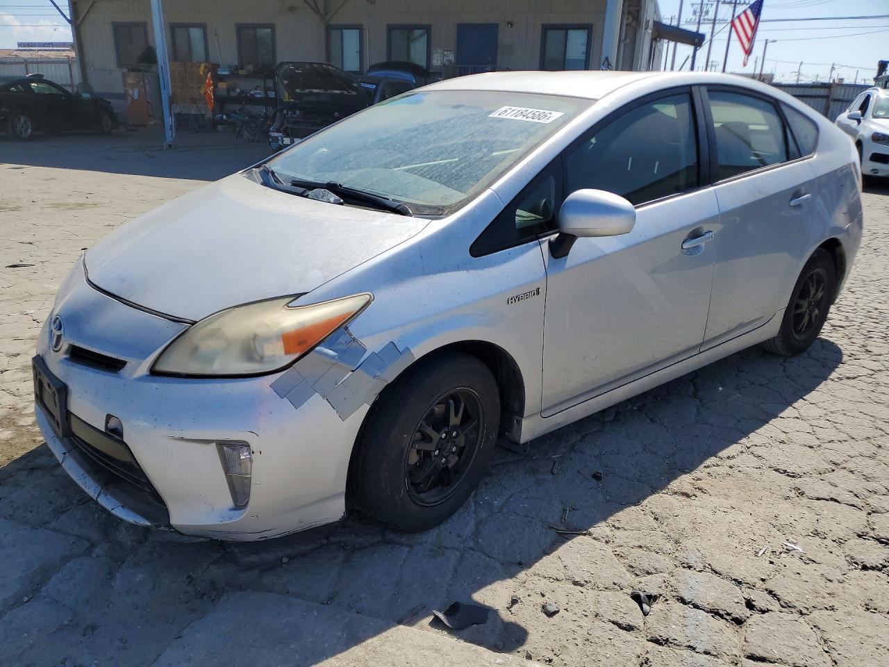 2013 Toyota Prius Two, VIN JTDKN3DU5D5561375 — Front end