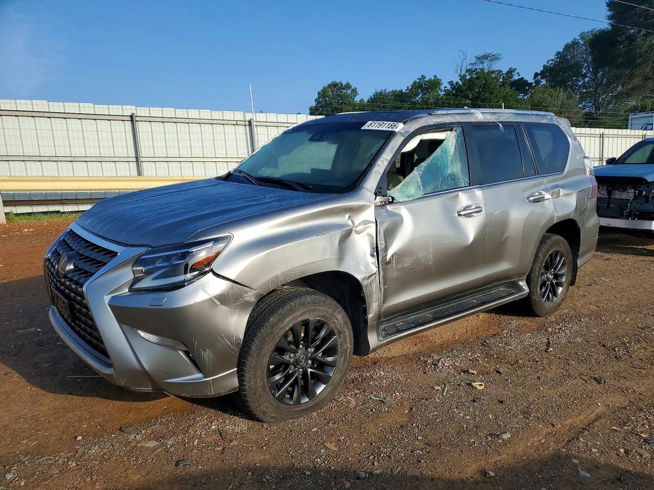 2023 Lexus GX 460 Premium, VIN JTJAM7BX6P5341702 — Бок