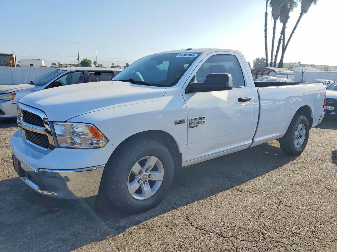 2021 Ram 1500 Tradesman, VIN 3C6JR6DT6MG547641 — Бок
